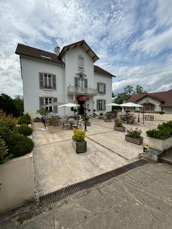 Logis Hotel & Restaurant Le Parcey Exterior photo